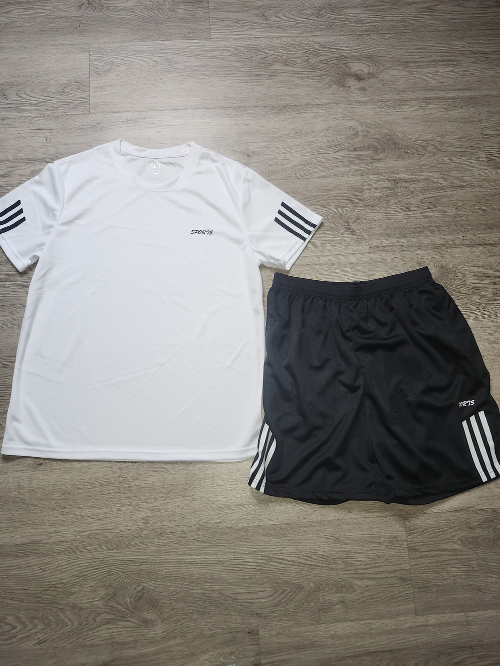 Top & Short Set Men's Black Athletic Performance - Classic Sport Design